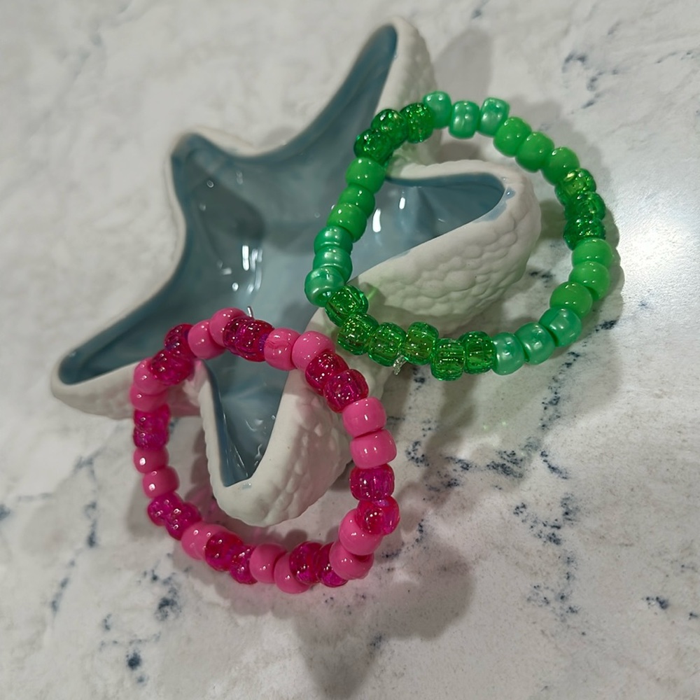2 set of bracelets